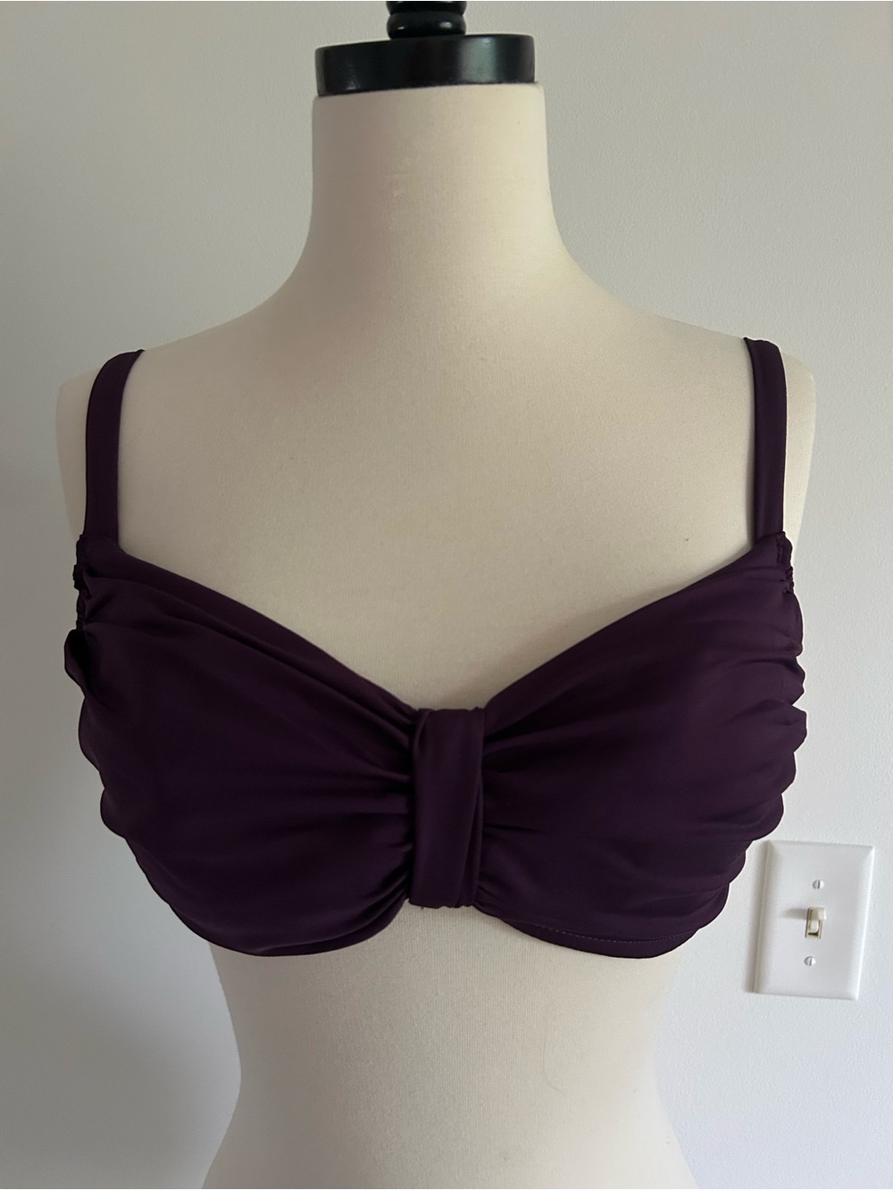 NWOT Bisou Bisou Swim Deep Purple Plum Bandeau Bikini Top with Straps D/D New